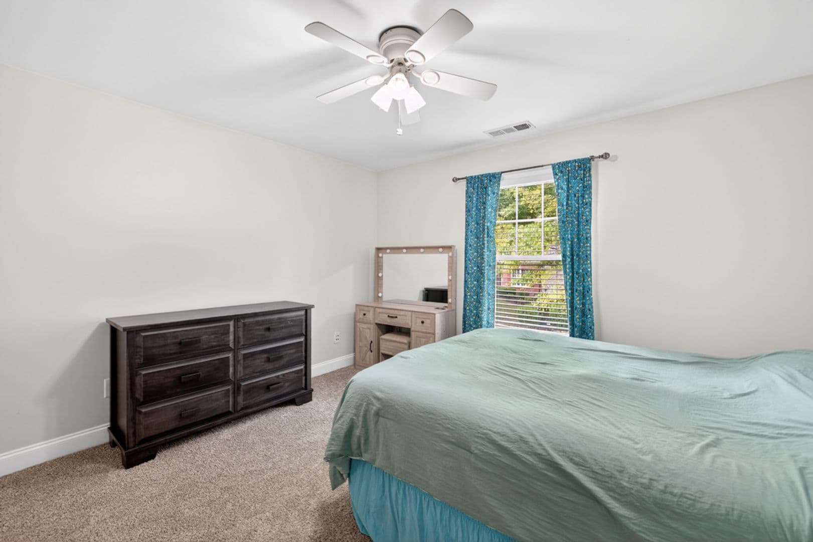 Flowery Branch House: 7819 Brass Lantern Dr.