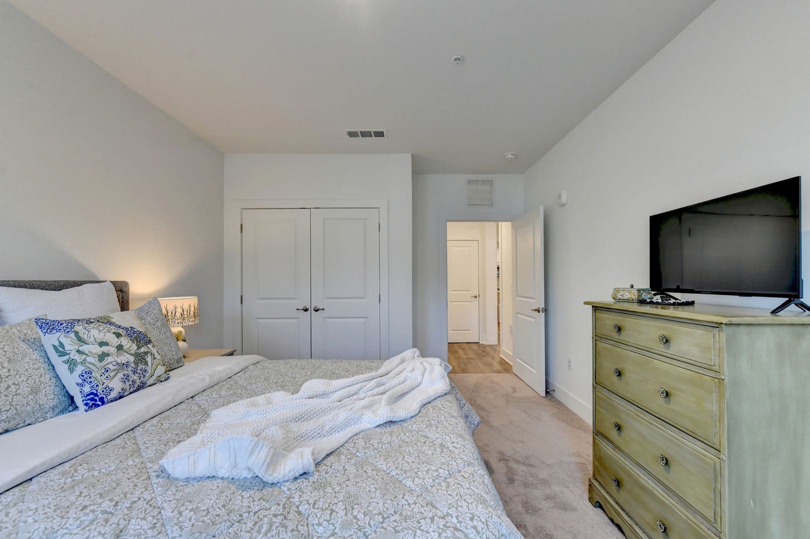 Cumming House: 3342 Orwell Way Unit 1208