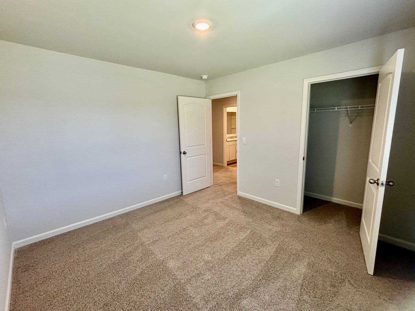 Gainesville House: 2910 Daxton Ln