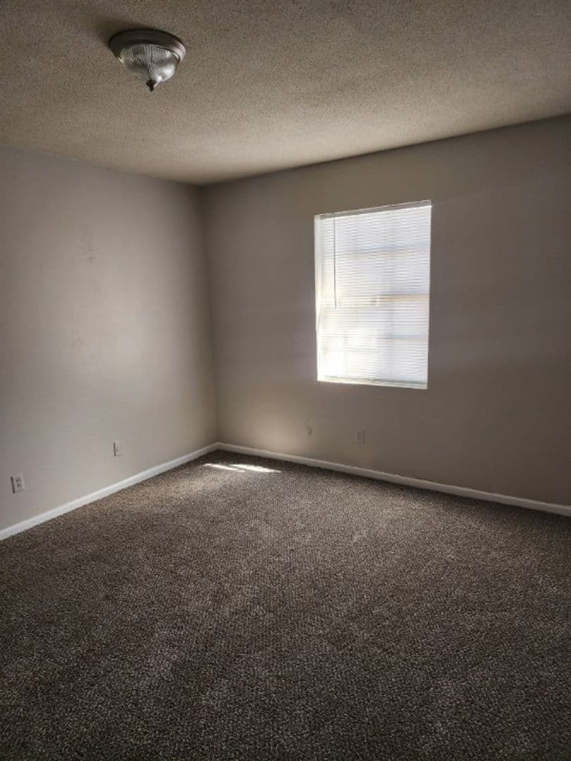 Forest Park Apartment: 460 Main St.