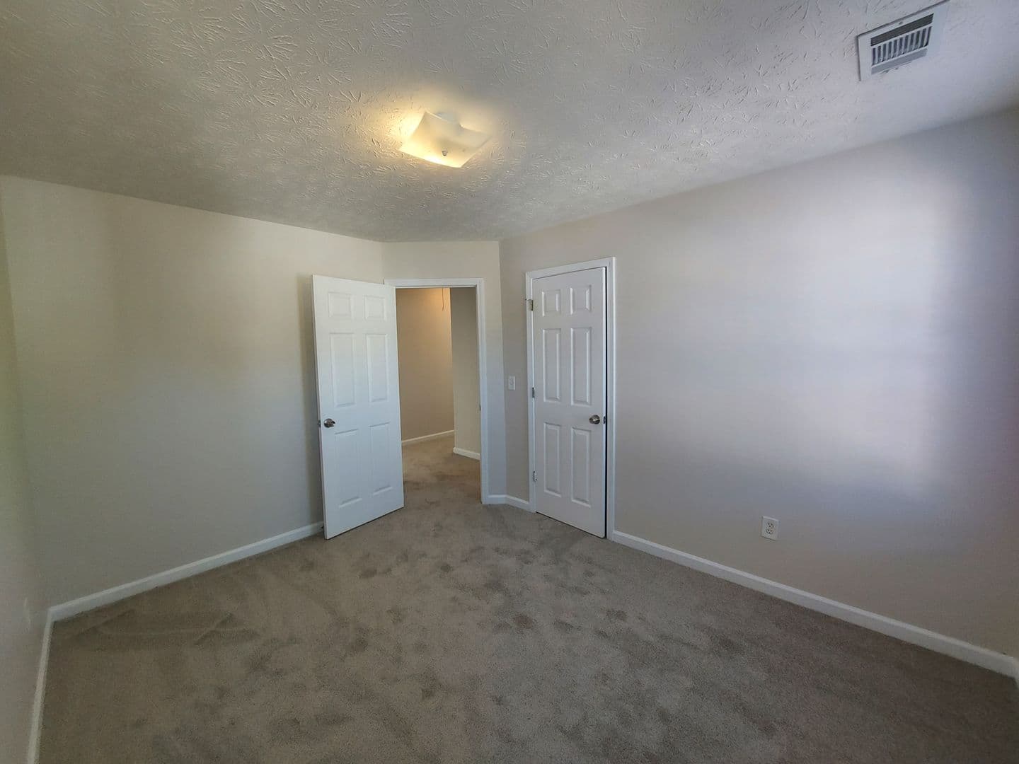 Lithonia House: 7039 Setters Way
