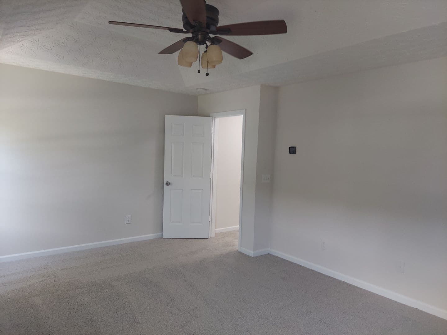 Lithia Springs House: 1190 Andrews Drive