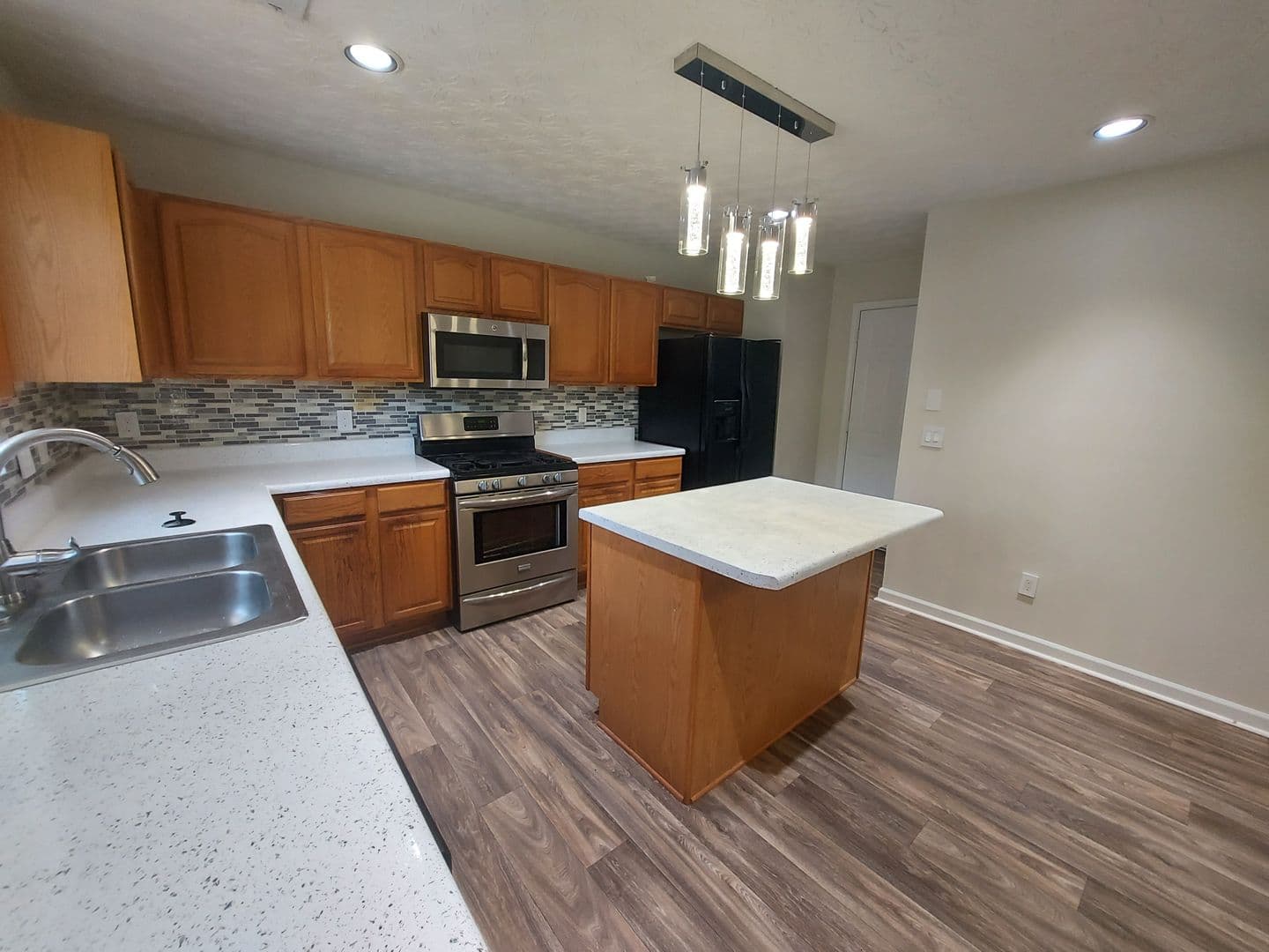 Lithia Springs House: 1190 Andrews Drive