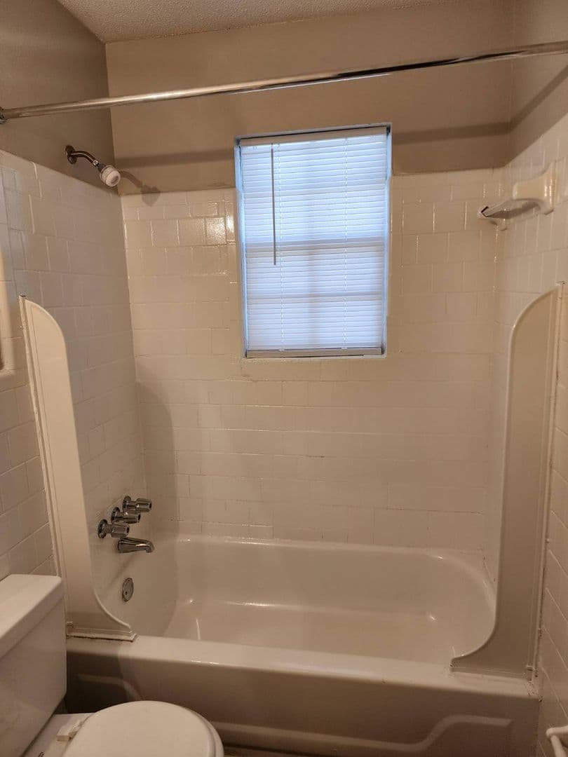 Forest Park Apartment: 460 Main St.