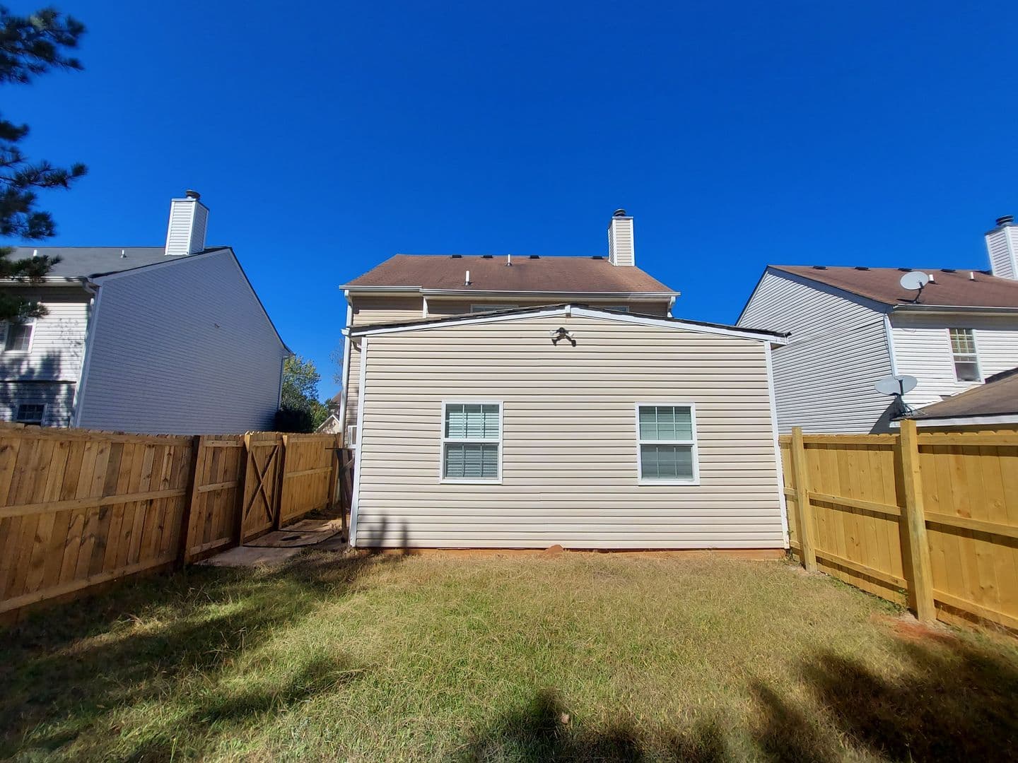 Lithonia House: 7039 Setters Way