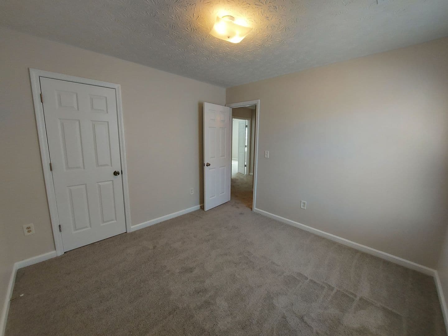 Lithonia House: 7039 Setters Way