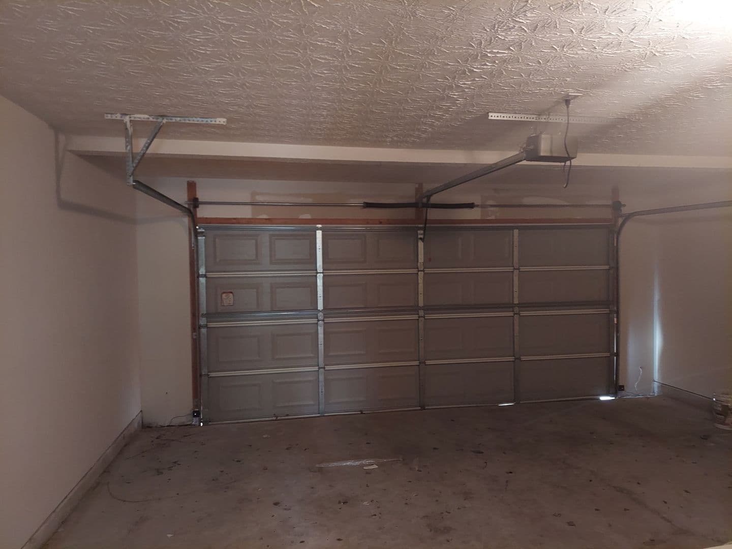 Lithia Springs House: 1190 Andrews Drive