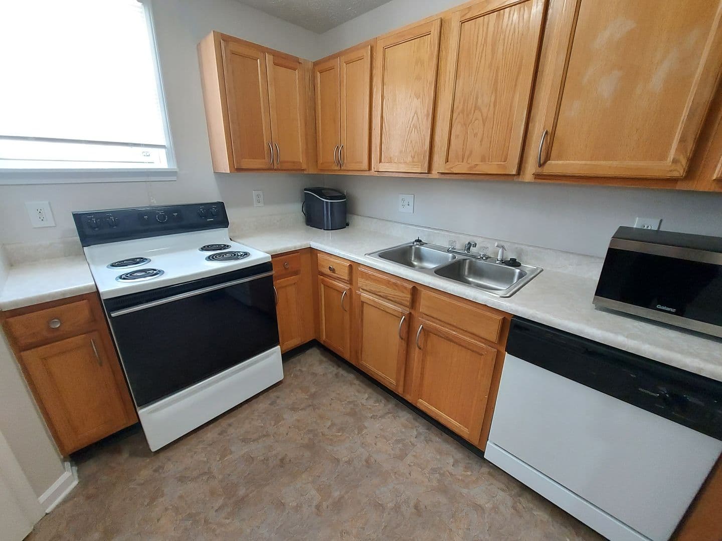 Lithonia House: 7039 Setters Way