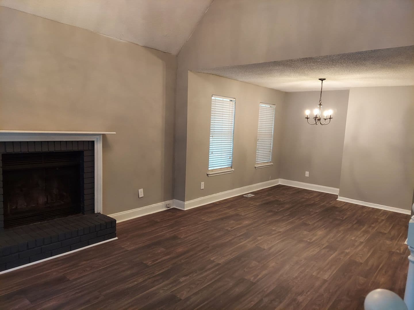 Powder Springs House: 3981 Sharon Springs