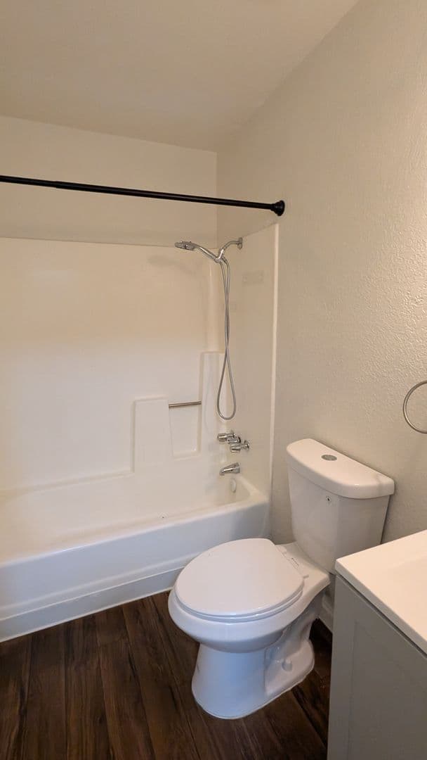 Las Vegas Apartment: 4930 E Owens Ave
