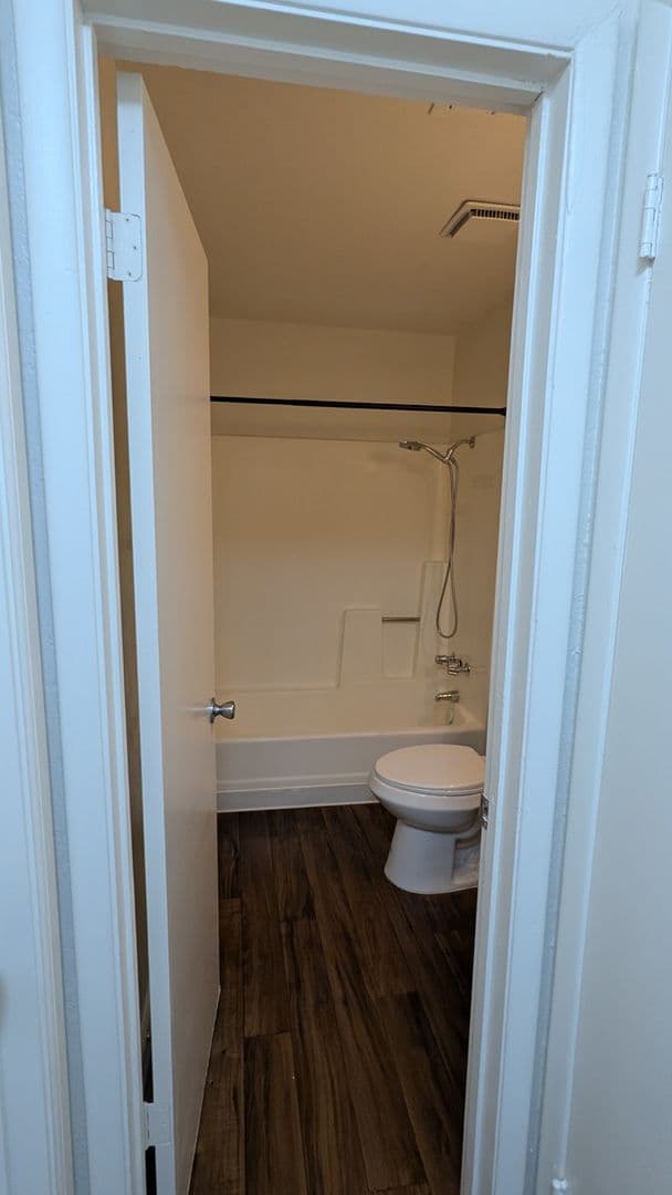 Las Vegas Apartment: 4930 E Owens Ave