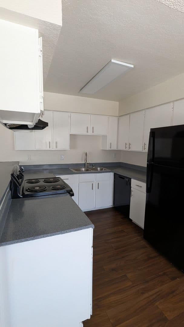 Las Vegas Apartment: 4930 E Owens Ave
