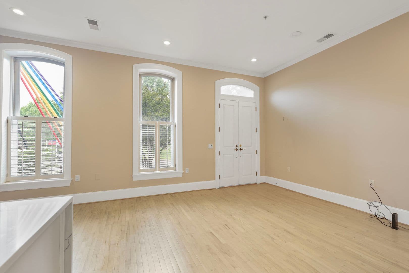 Washington Condo: 20 Logan Cir NW Unit 1-1