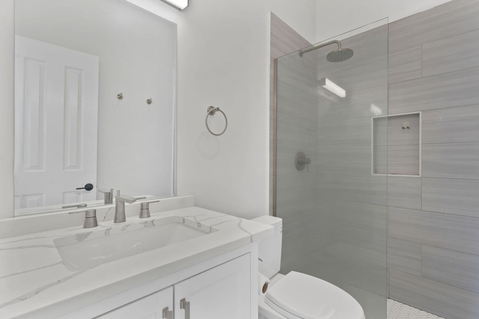 Washington Condo: 20 Logan Cir NW Unit 1-1