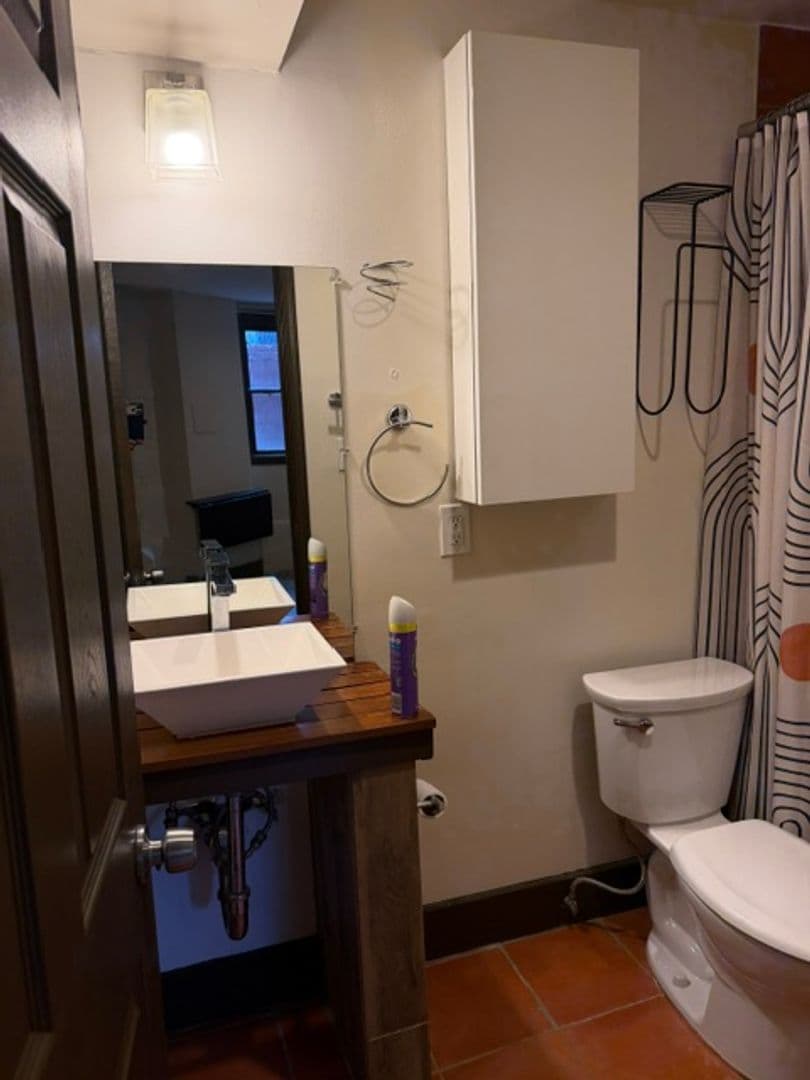Washington Apartment: 1513 T St NW