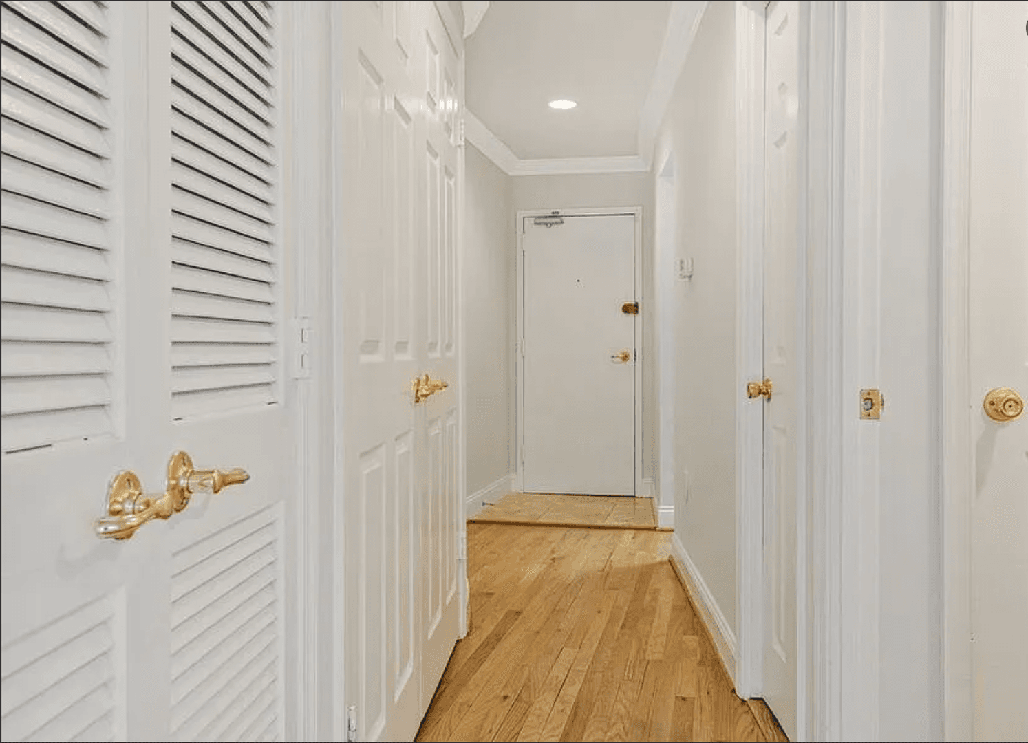 Washington House: 1737 P St NW