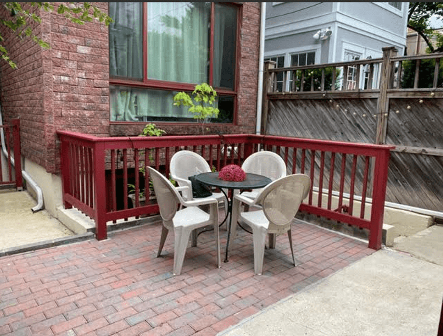 Washington Apartment: 1513 T St NW