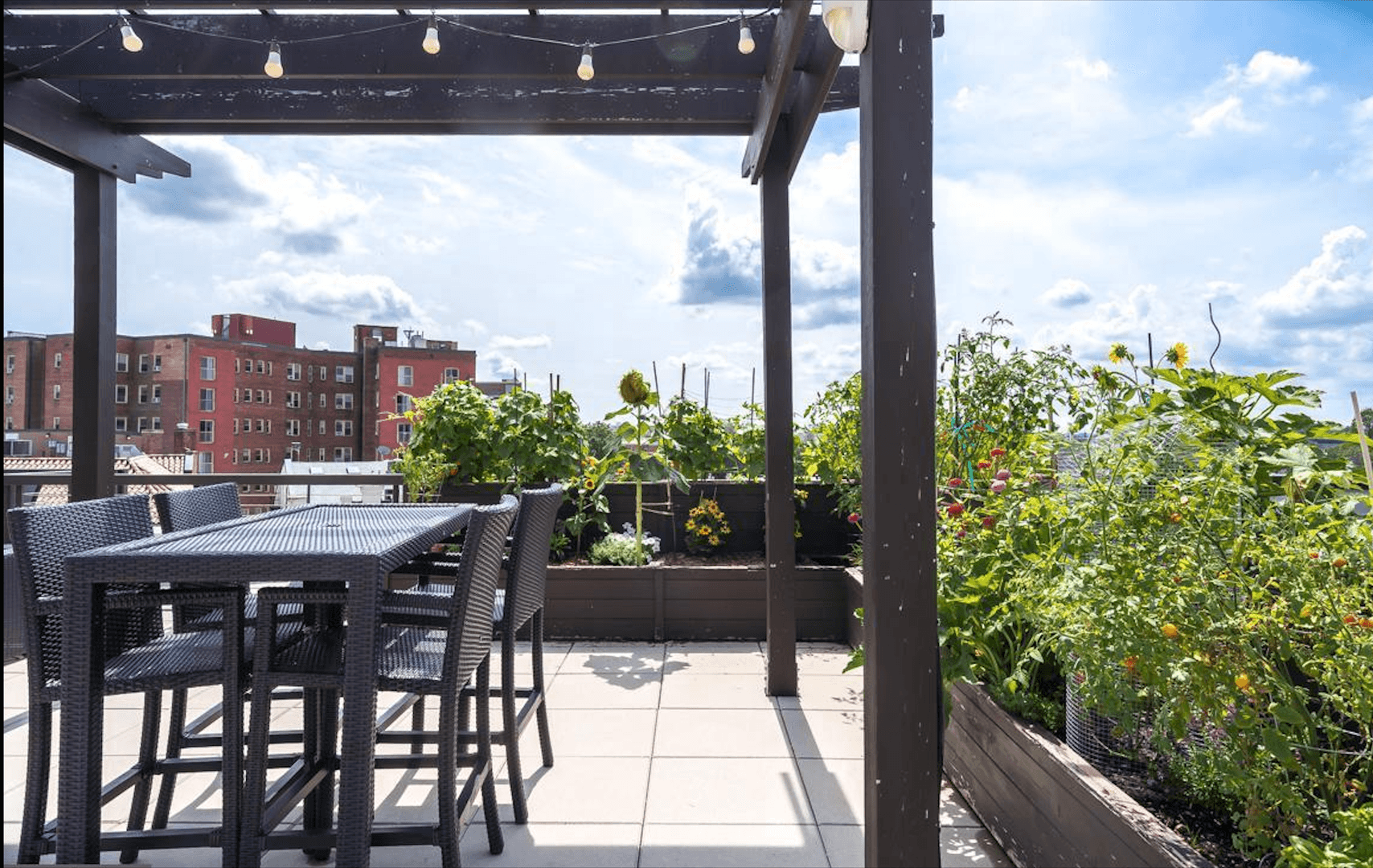 Washington Condo: 1794 Lanier Pl NW