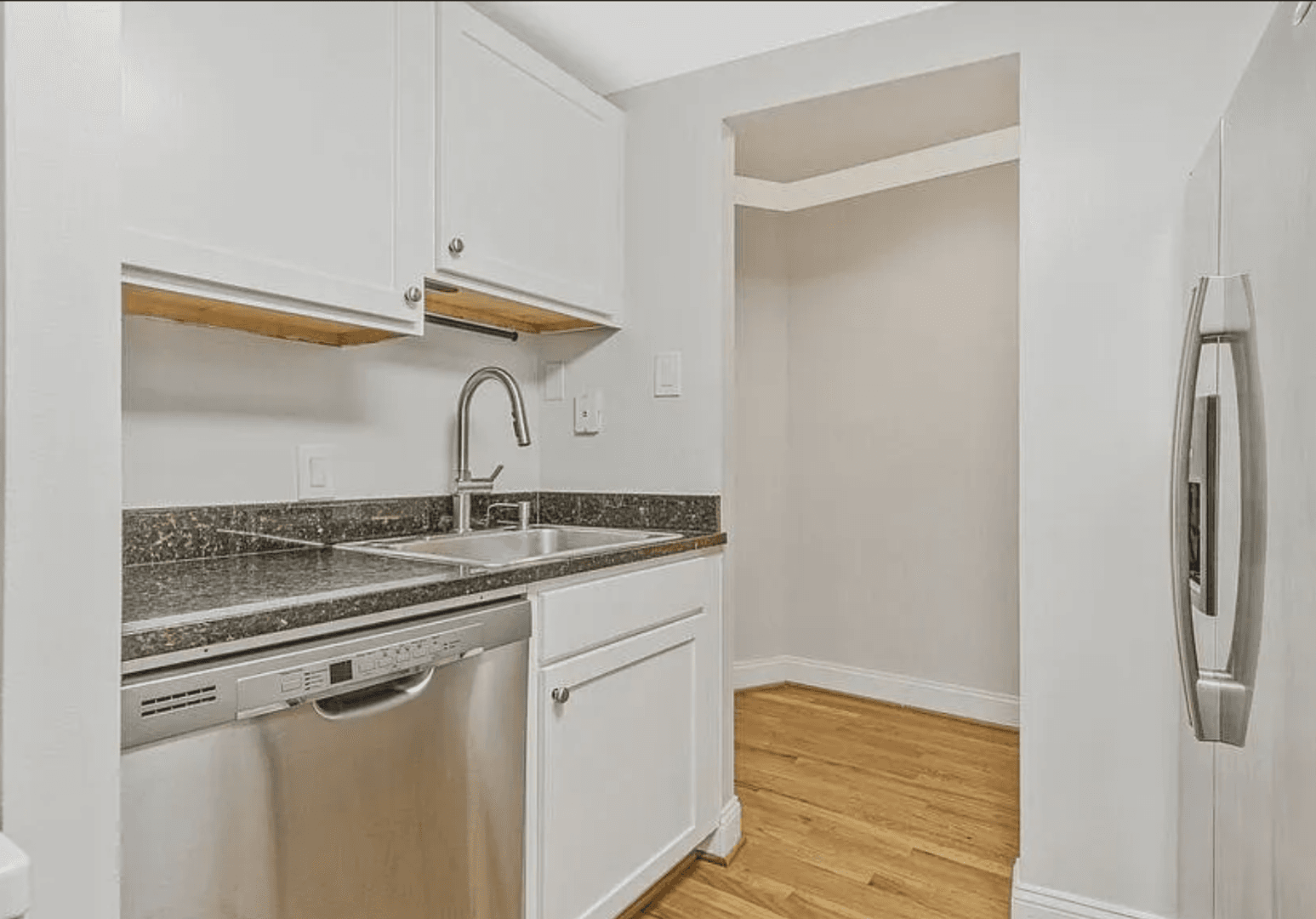 Washington House: 1737 P St NW