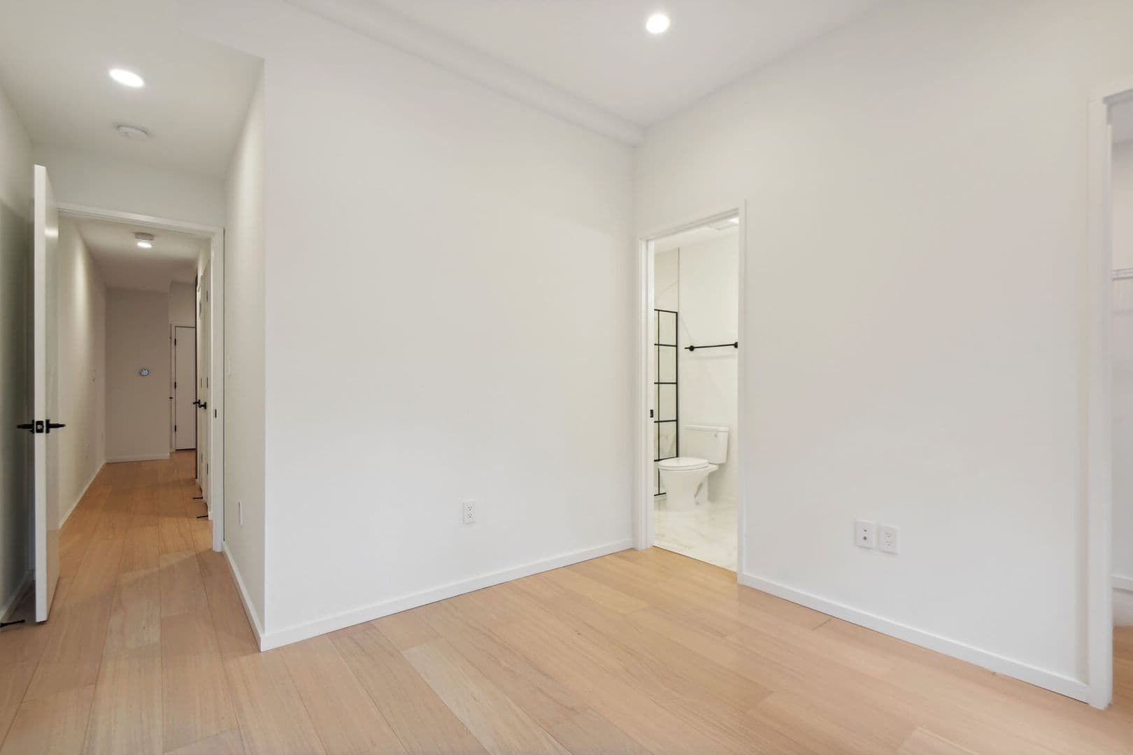 Washington Condo: 424 M St NW #2