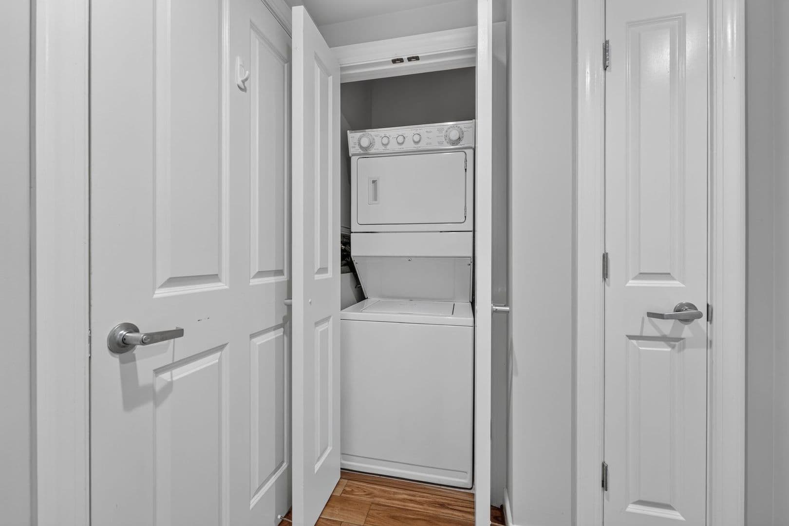 Washington Condo: 777 7th St NW