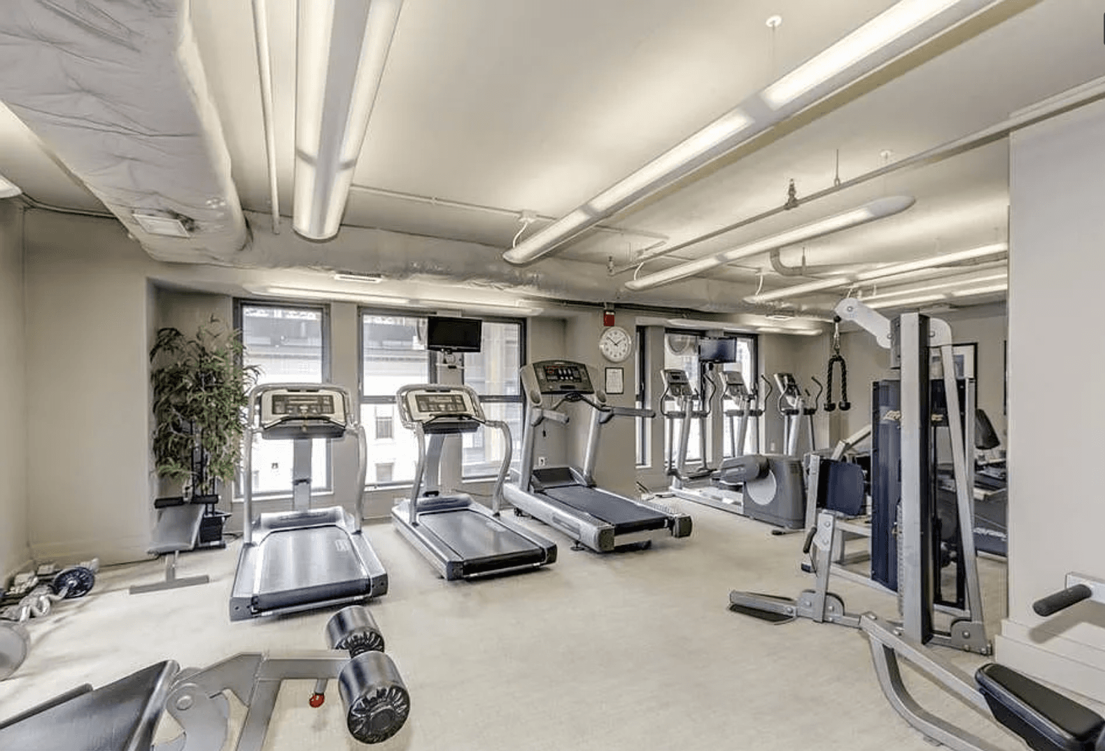 Washington Condo: 777 7th St NW