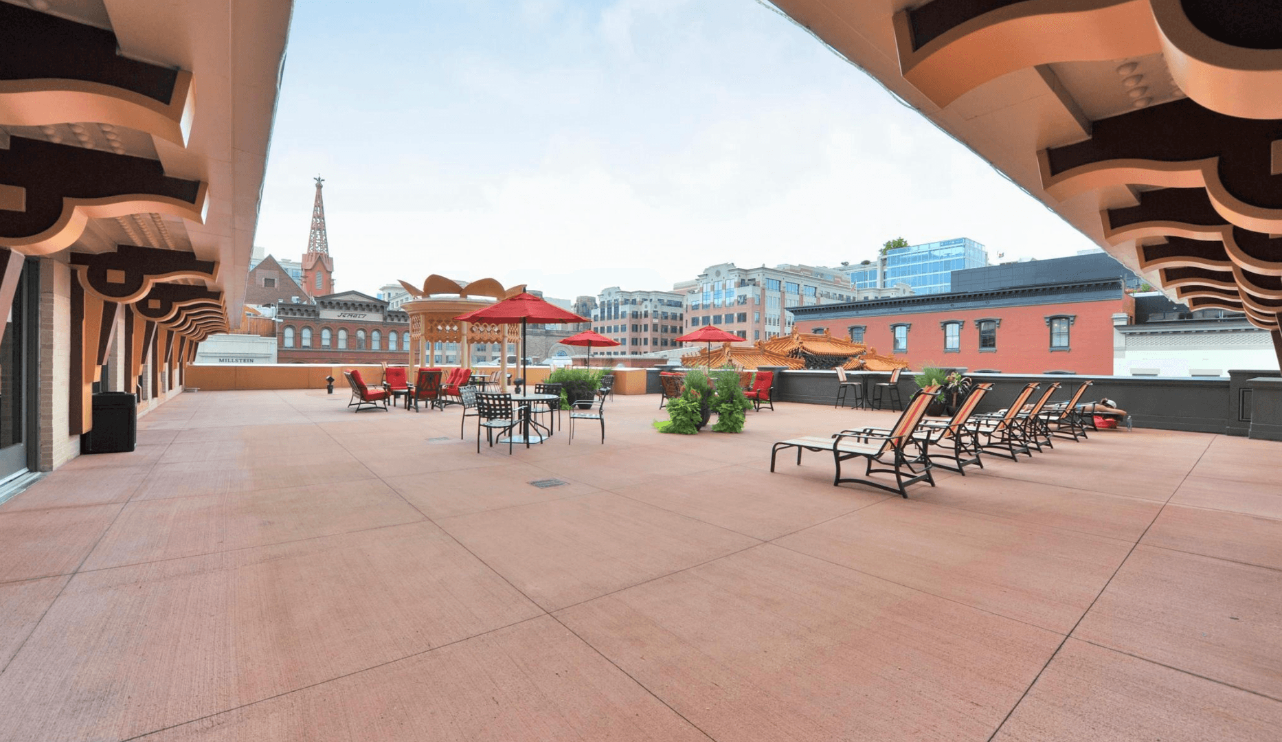 Washington Condo: 777 7th St NW