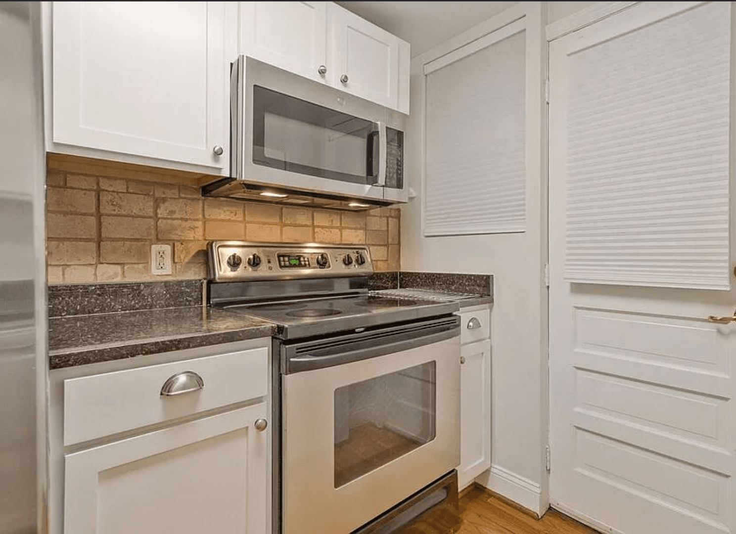 Washington House: 1737 P St NW