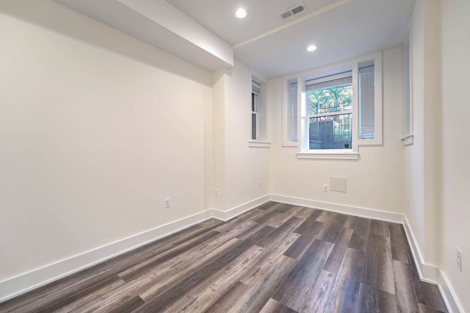 Washington Condo: 3453 Holmead Pl NW Unit 1