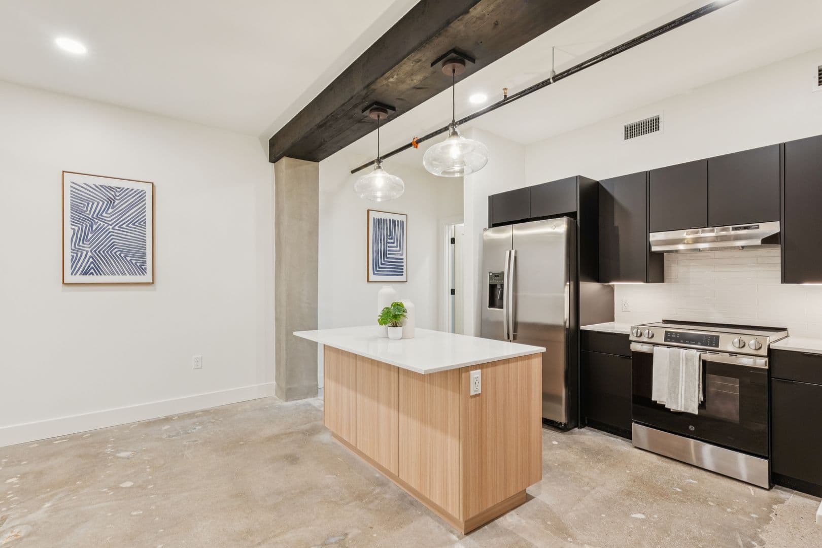 Tulsa Apartment: 406 S Boulder
