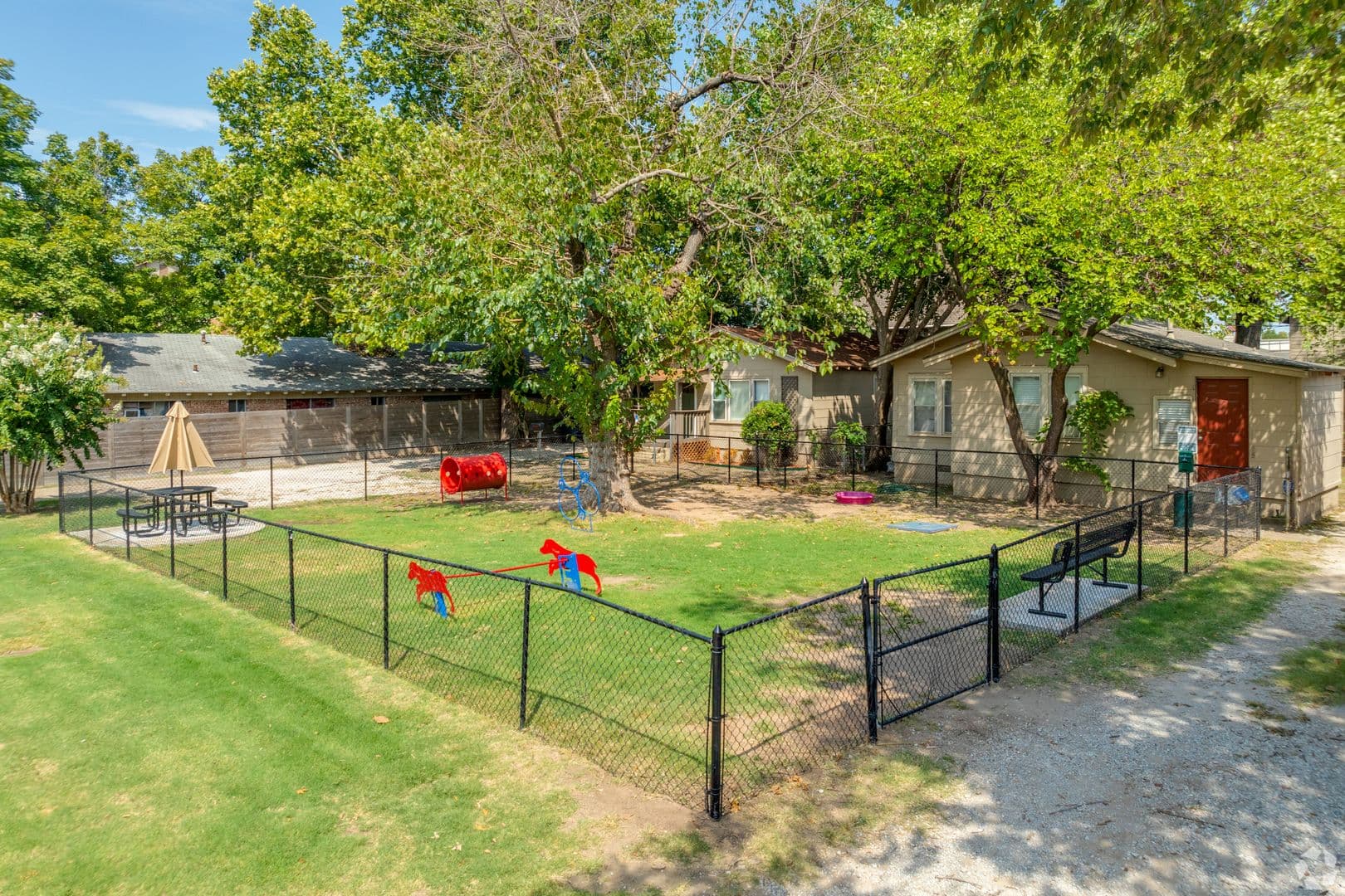 Tulsa Apartment: 1404 E 41st St