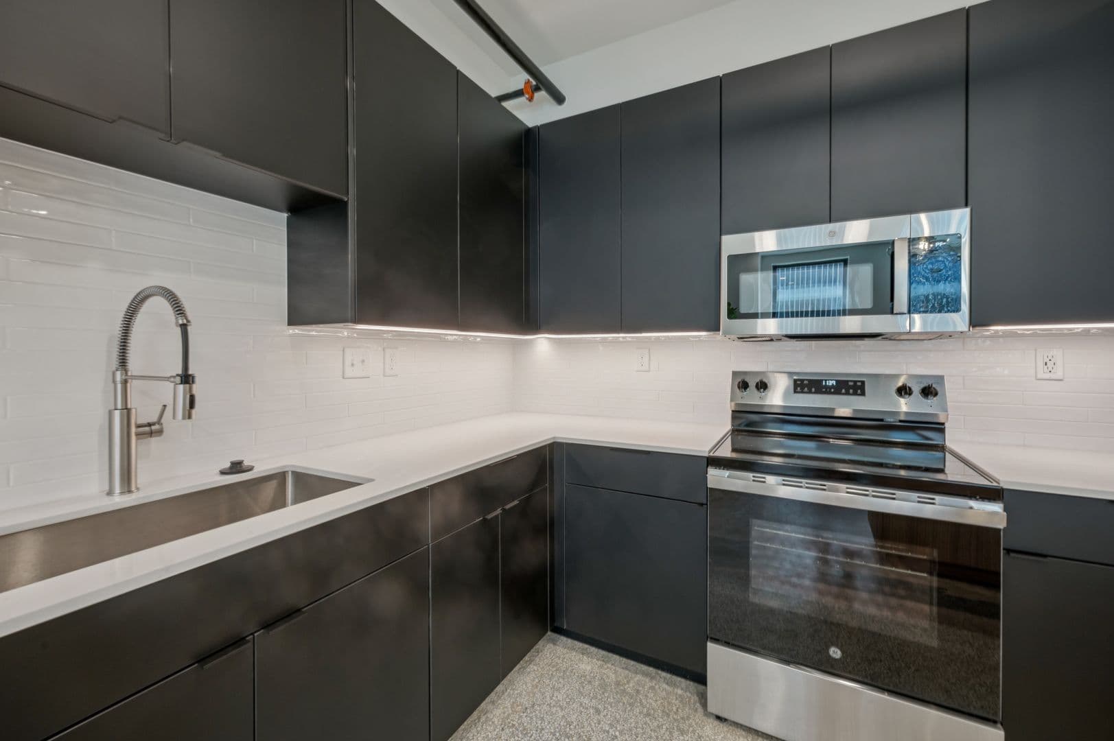 Tulsa Apartment: 406 S Boulder