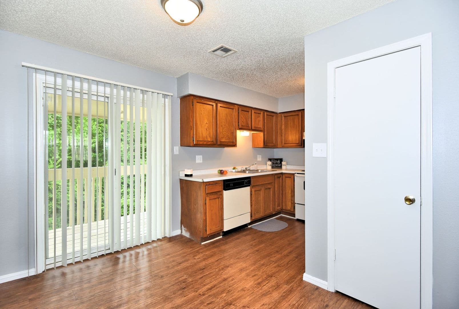 Muskogee Apartment: 3711 Club Estates Dr.