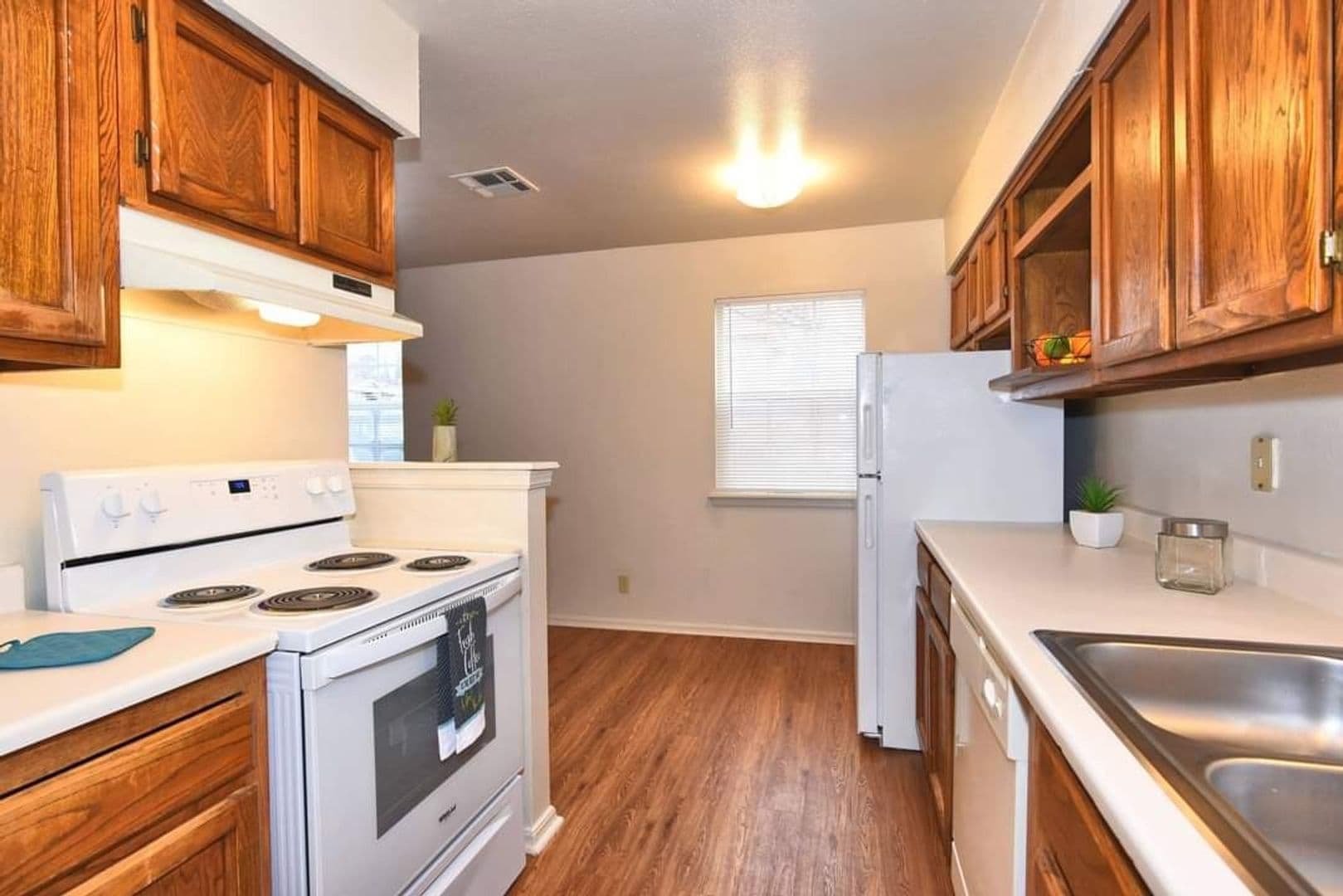 Muskogee Apartment: 3711 Club Estates Dr.
