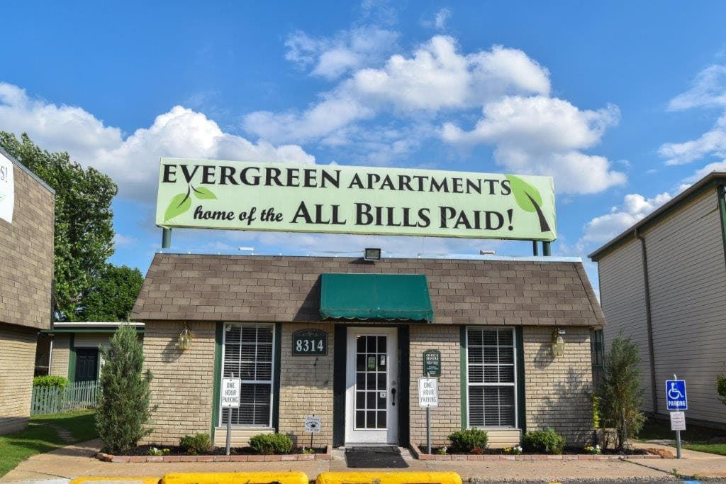 Tulsa Apartment: 8314 E 25th Pl