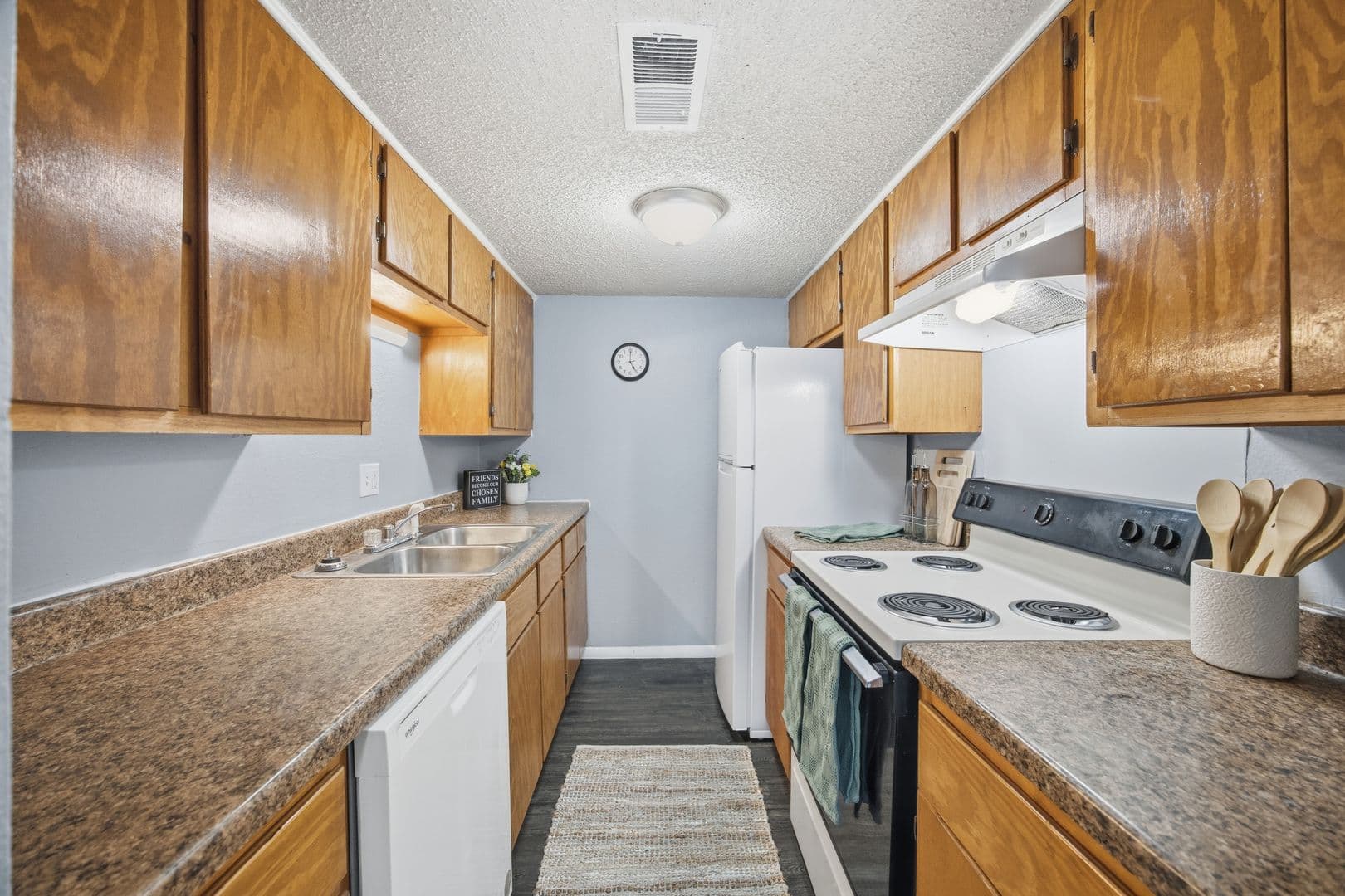 Muskogee Apartment: 3711 Club Estates Dr.