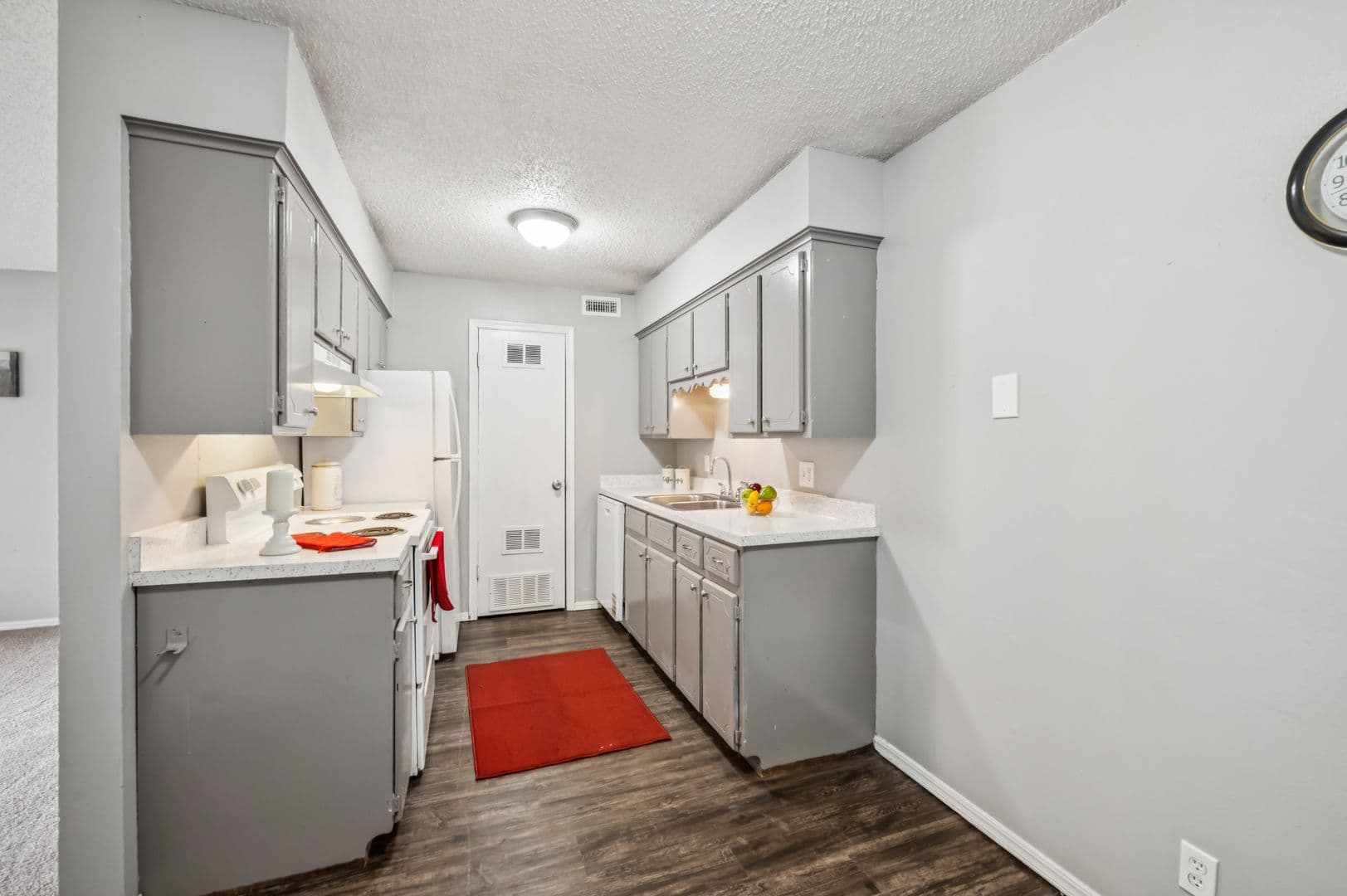 Muskogee Apartment: 103 N York Village Dr