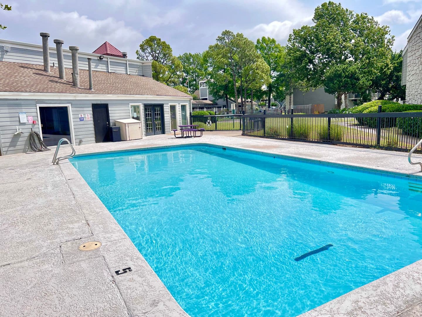 Tulsa Apartment: 4404 S 109th E Ave