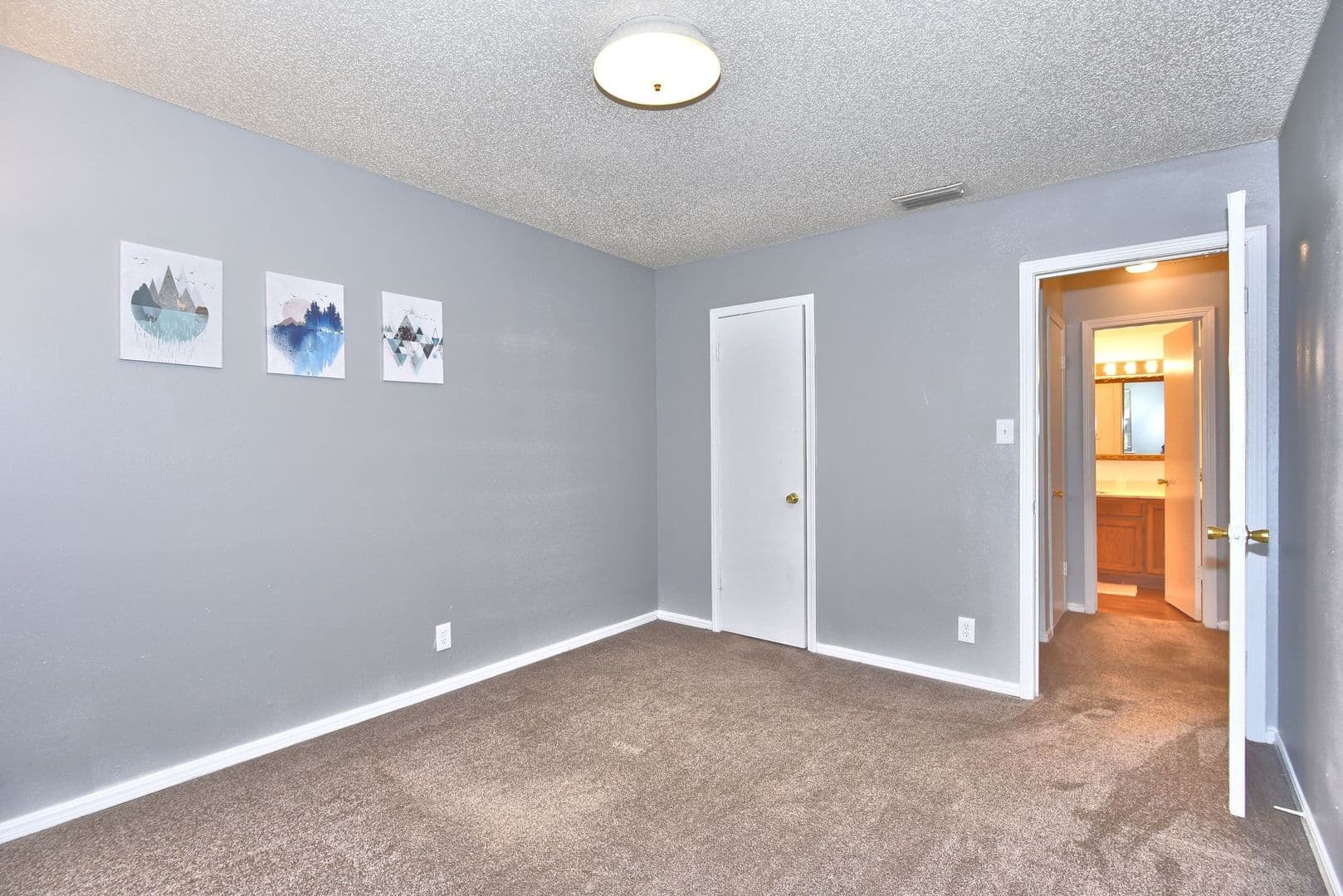 Muskogee Apartment: 3711 Club Estates Dr.
