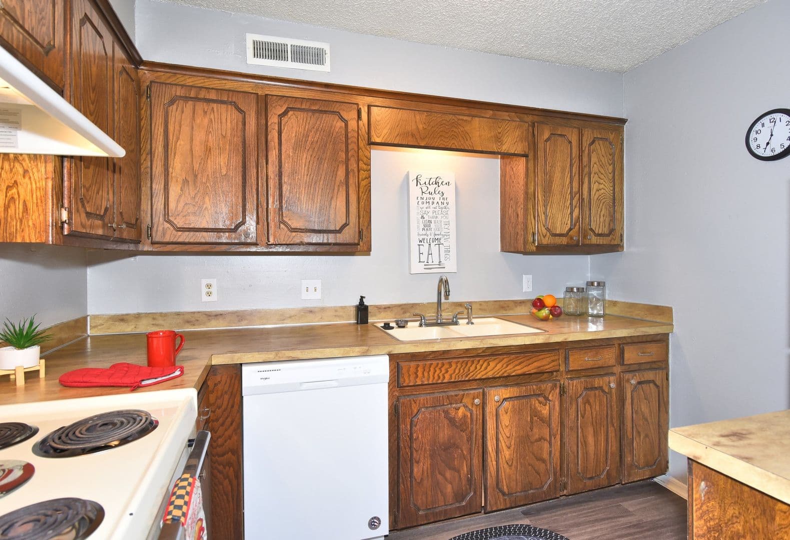 Muskogee Apartment: 3300 E Hancock St