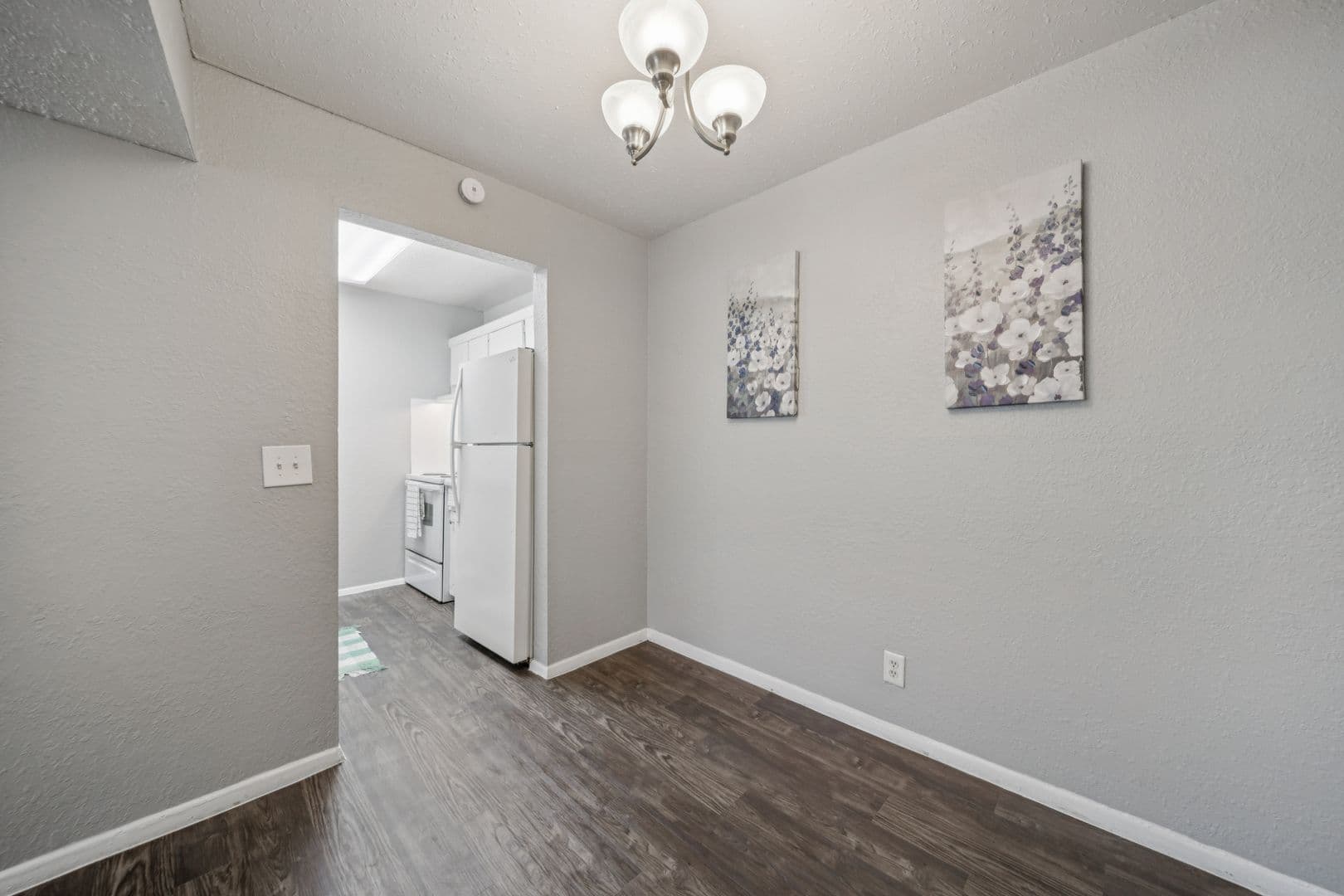 Tulsa Apartment: 8314 E 25th Pl