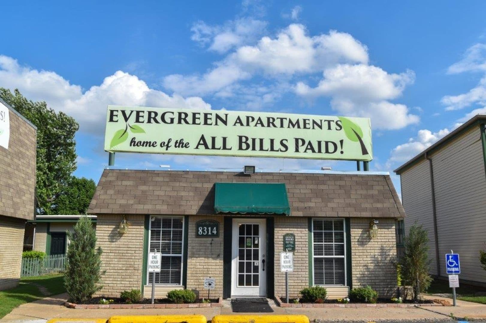 Tulsa Apartment: 8314 E 25th Pl