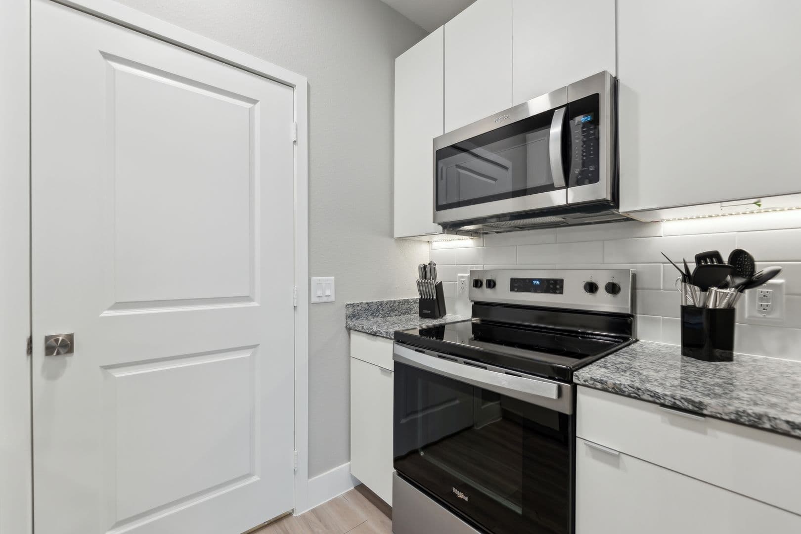 Owasso Apartment: 8360 E 86th ST N