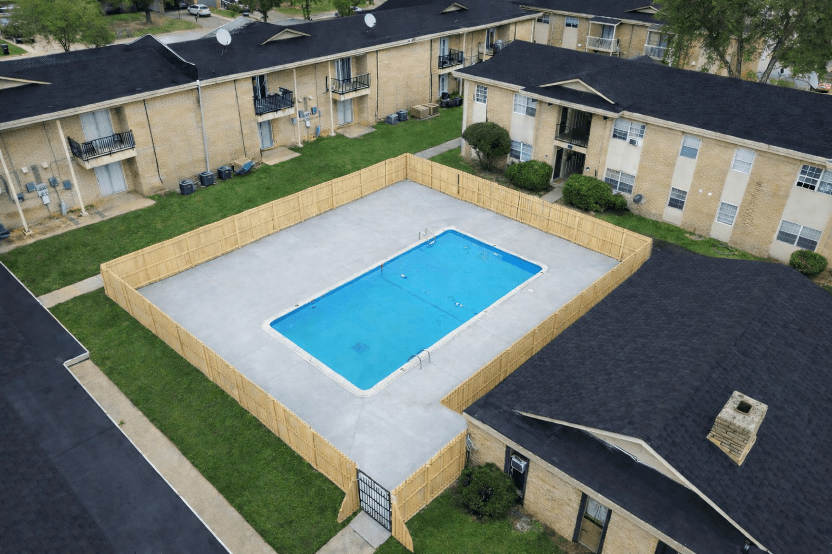 Muskogee Apartment: 3711 Club Estates Dr.