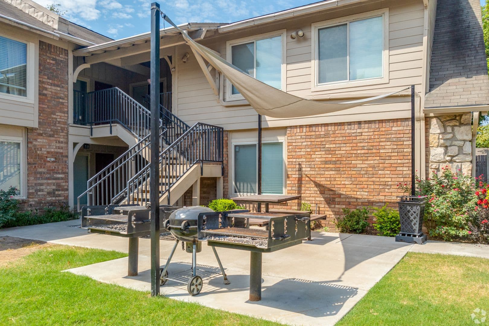 Tulsa Apartment: 1404 E 41st St
