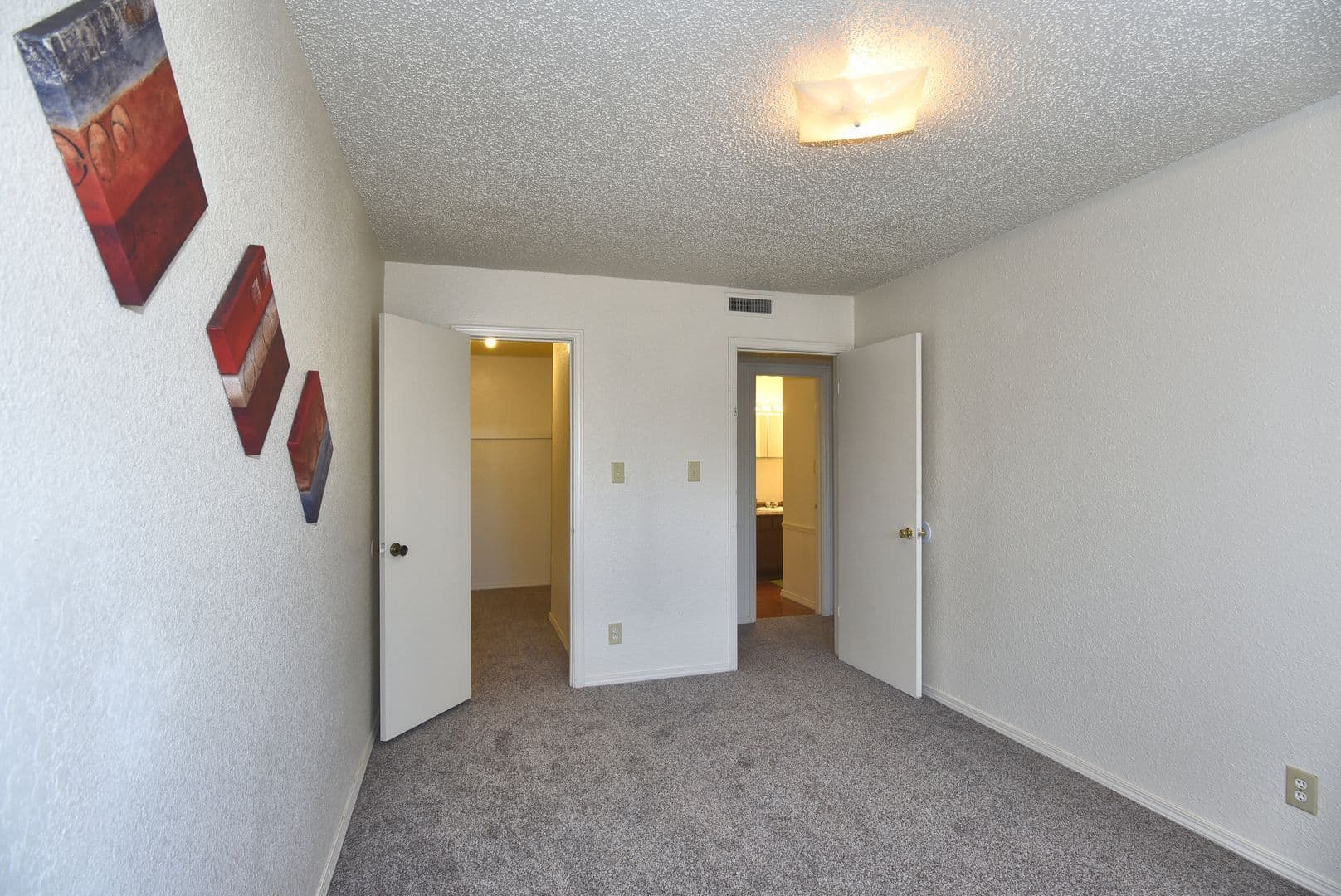 Muskogee Apartment: 827 S. York St