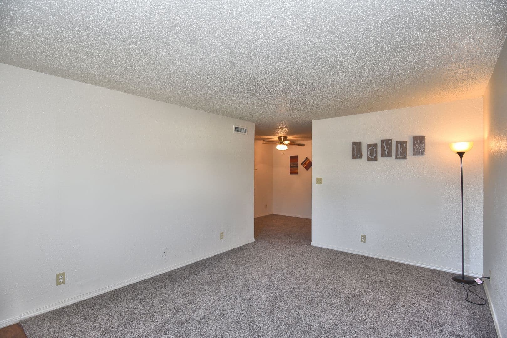 Muskogee Apartment: 827 S. York St