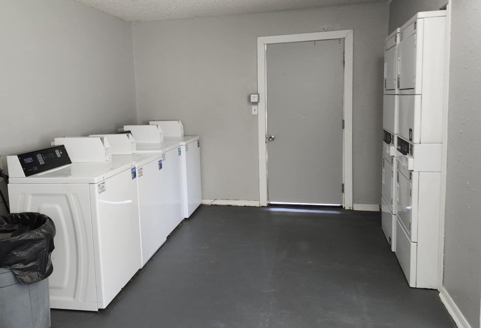 Muskogee Apartment: 200 N. Country Club Rd.