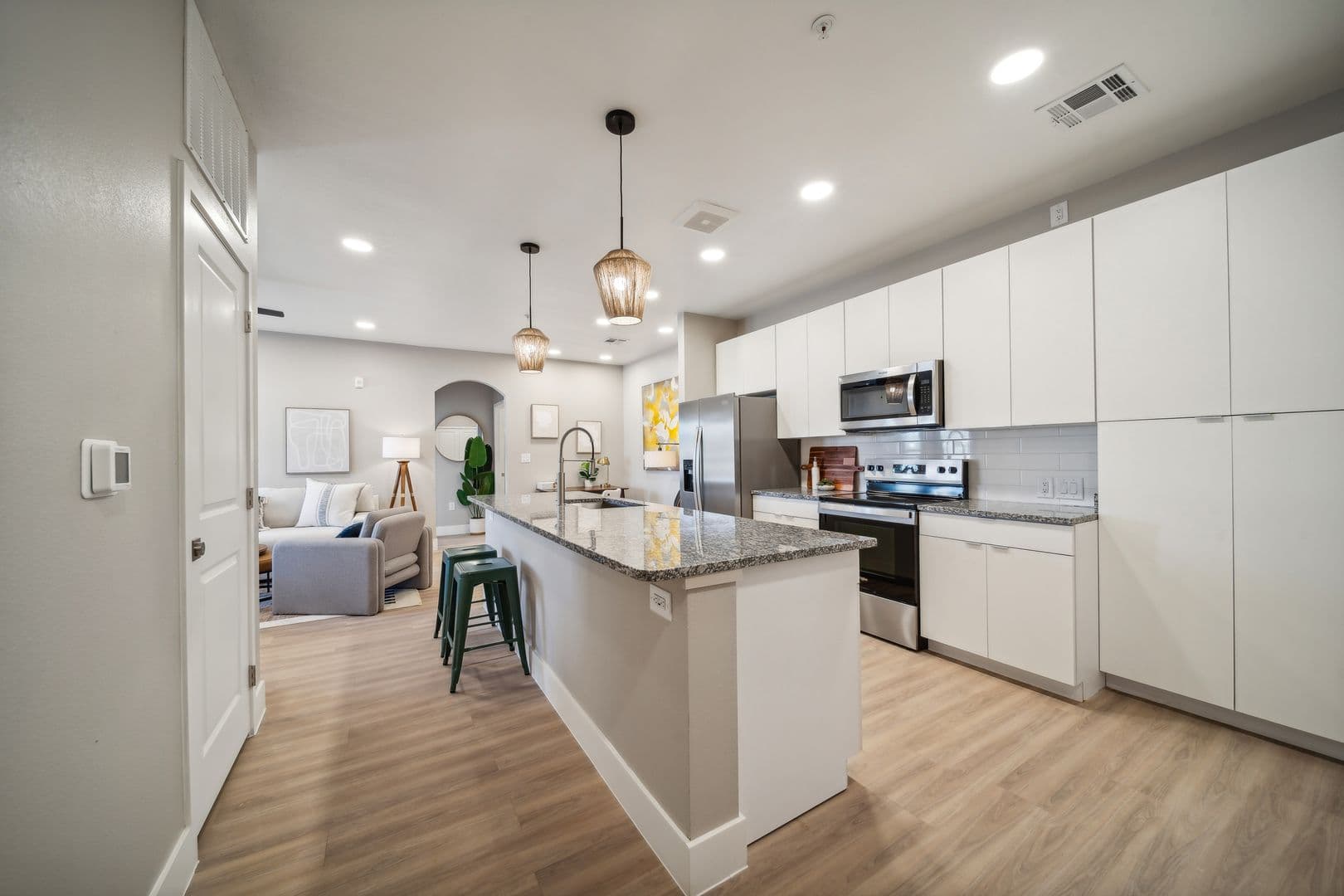 Owasso Apartment: 8360 E 86th ST N