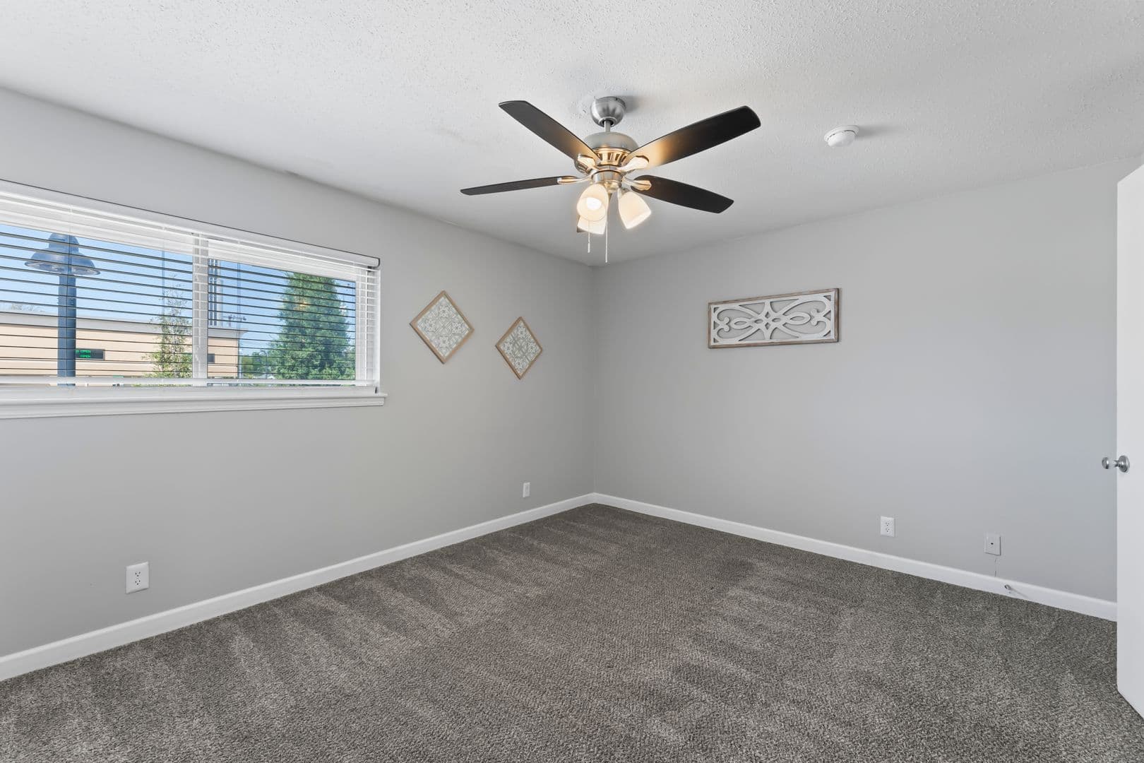 Tulsa Apartment: 1404 E 41st St